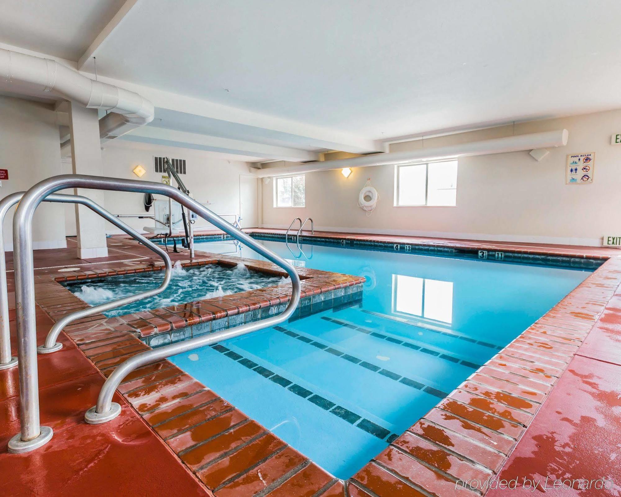 Quality Inn & Suites Montrose - Black Canyon Area Bagian luar foto
