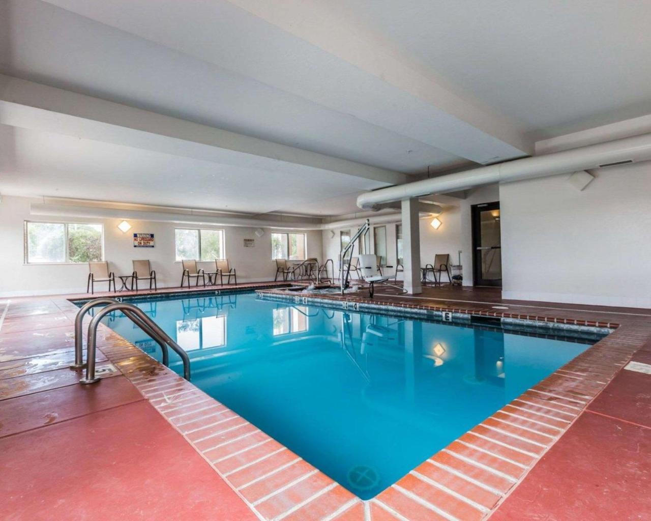 Quality Inn & Suites Montrose - Black Canyon Area Bagian luar foto